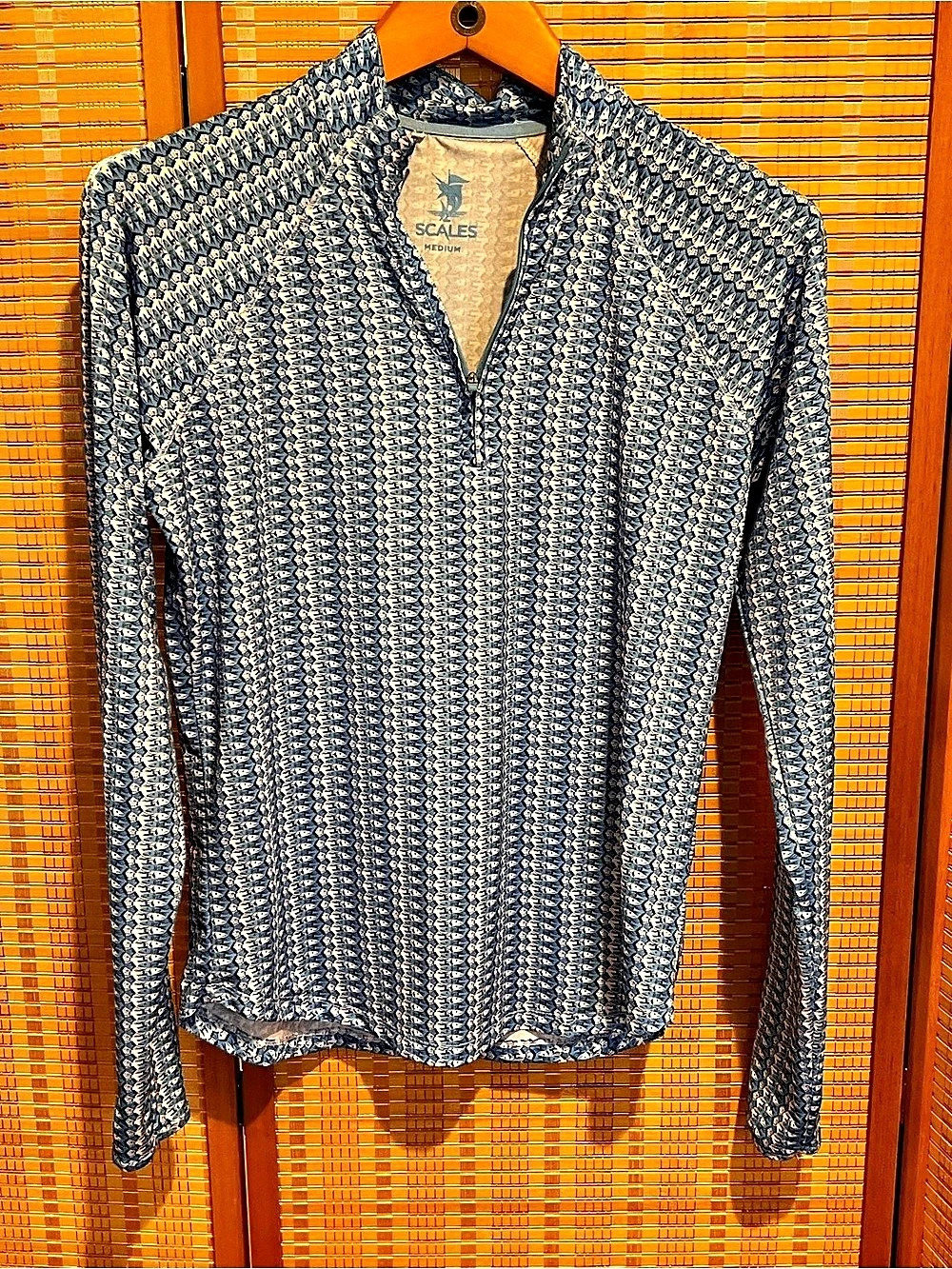 Scales Trippy Fish Women's LS Quarter Zip Blue & White Medium